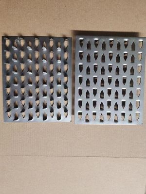 Dom drewniany Metal Zgalwanizowana konstrukcja stalowa Drzewa Gang Nail Knuckle Truss Plate